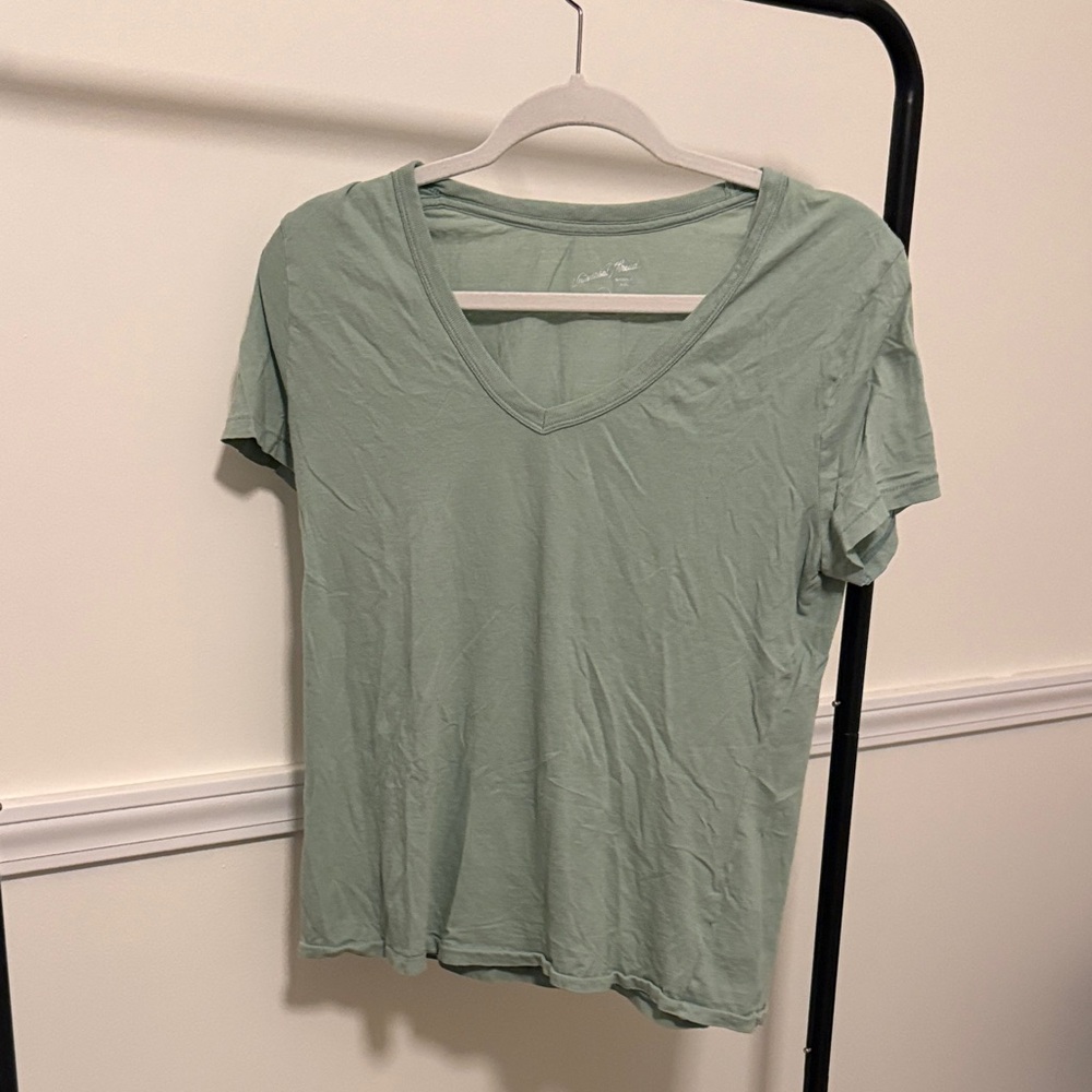 Universal Thread Sage V-Neck Tee